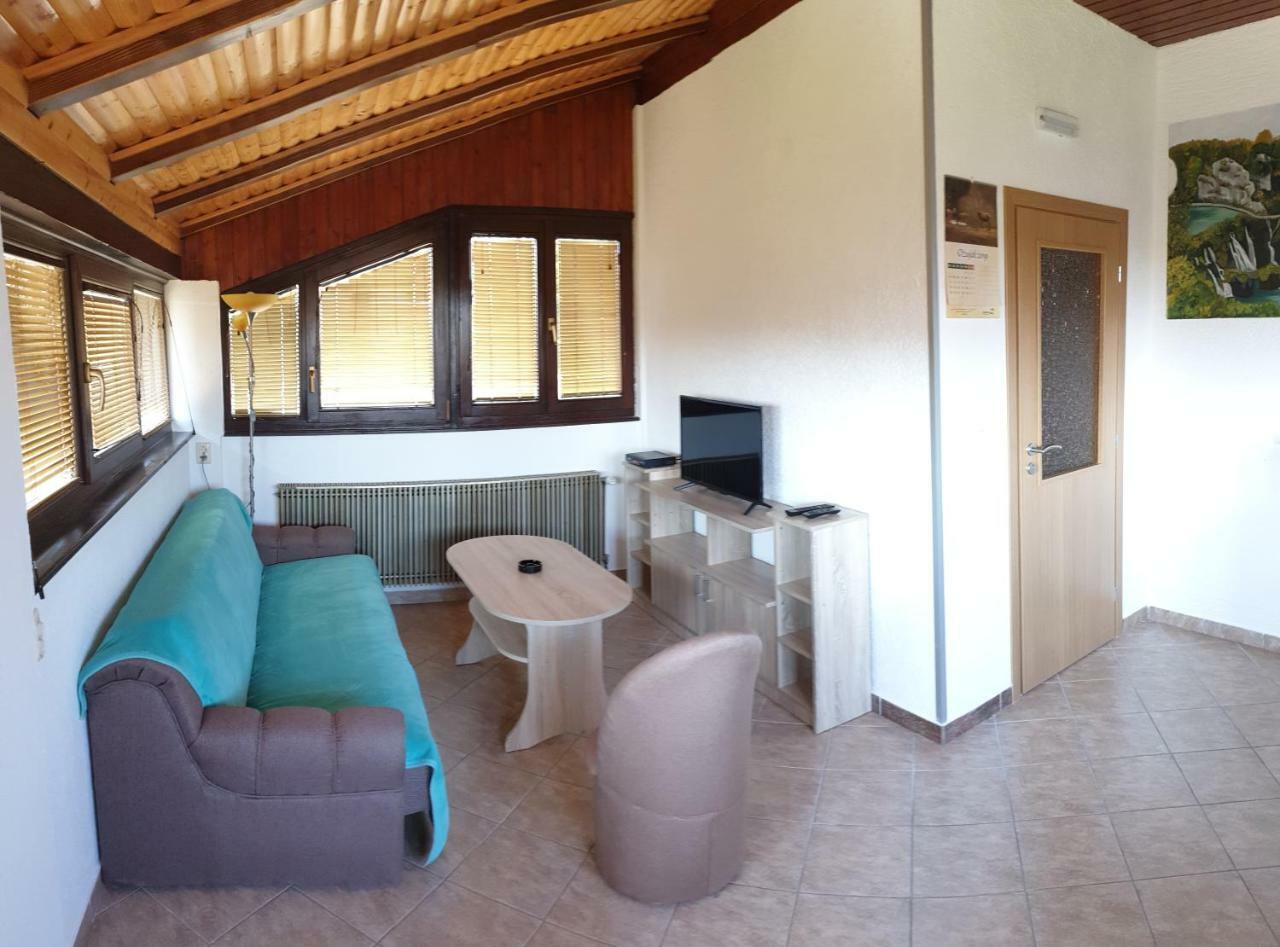 Guest House Boric Grabovac  Esterno foto